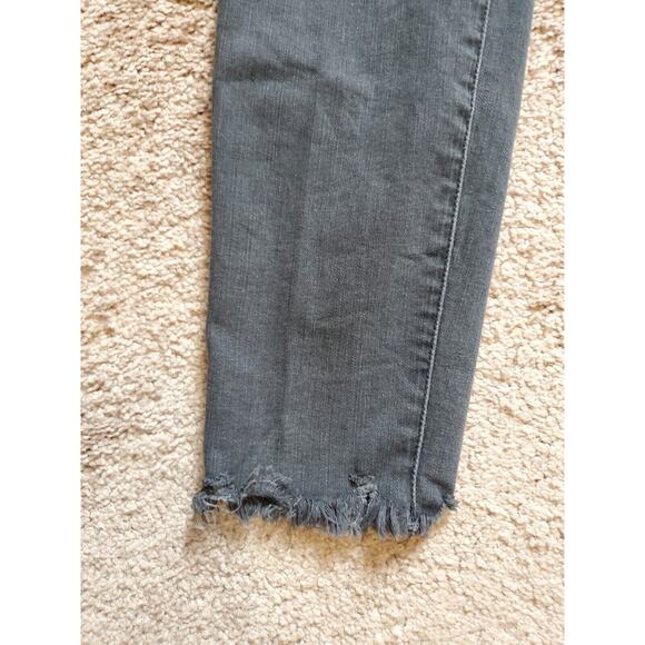 Madewell Black Button Fly 9" Mid-Rise Skinny Raw Hem Jeans Style #H3026, Size 28 - Picture 6 of 11